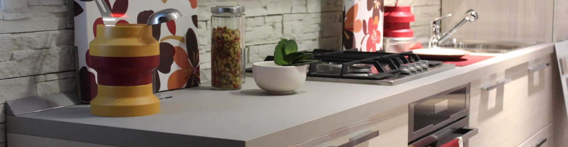 backsplash-cabinet-contemporary-273822